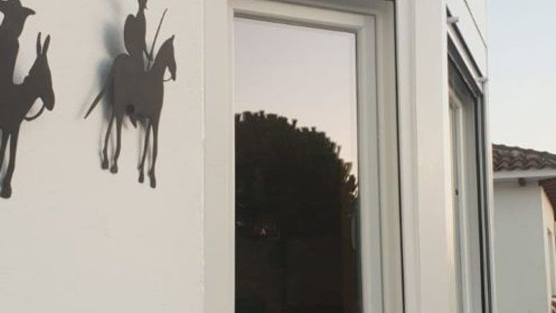 J2 Aluminio y PVC