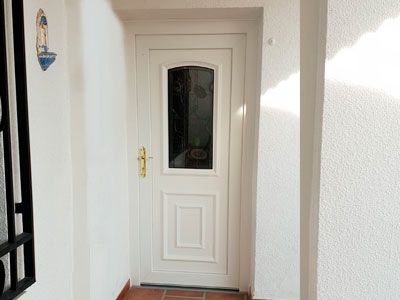 J2 Puertas de calle